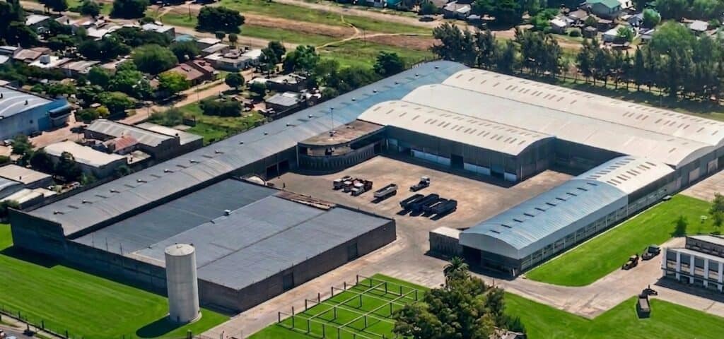 Fabricación de bidones industriales en PEAD de alta resistencia